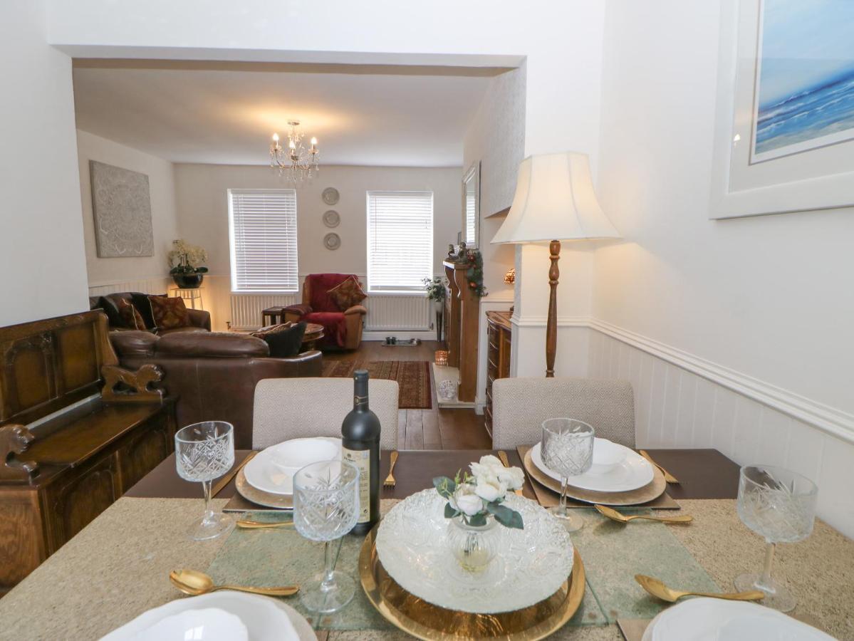 2 Hartburn Road Villa North Shields Dış mekan fotoğraf